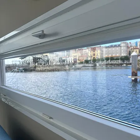 Casa Flotante Bådhotel